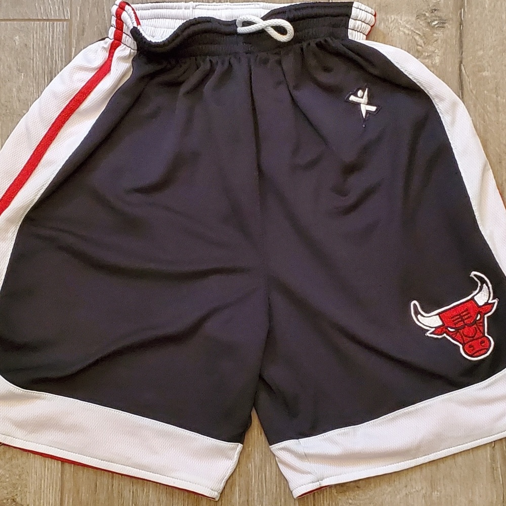 Chicago Bulls reversible basketball shorts